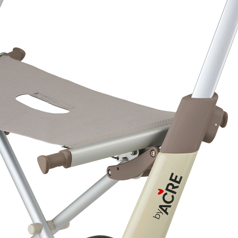 By ACRE Ultralight Carbon Rollator &ndash; Binnen en Buiten